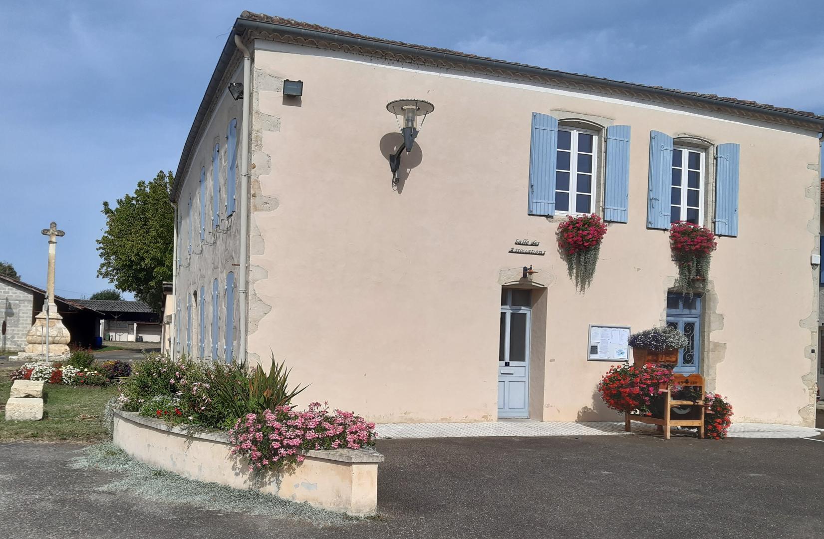 Façade de la Mairie côté est
